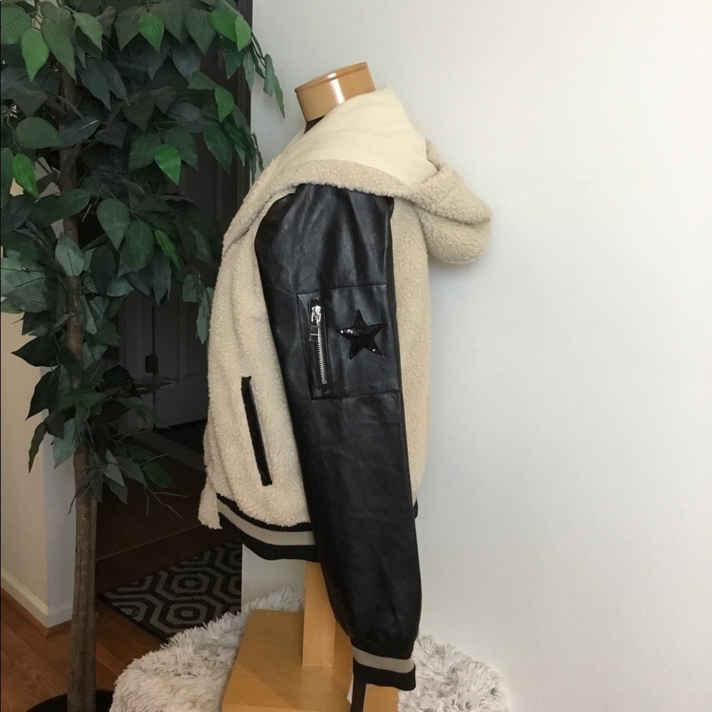 Madden NYC Sleeve Pocket Sherpa Varsity Jacket Large - Picture 6 of 16